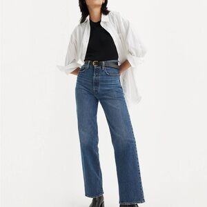 Levi’s rib cage straight jeans